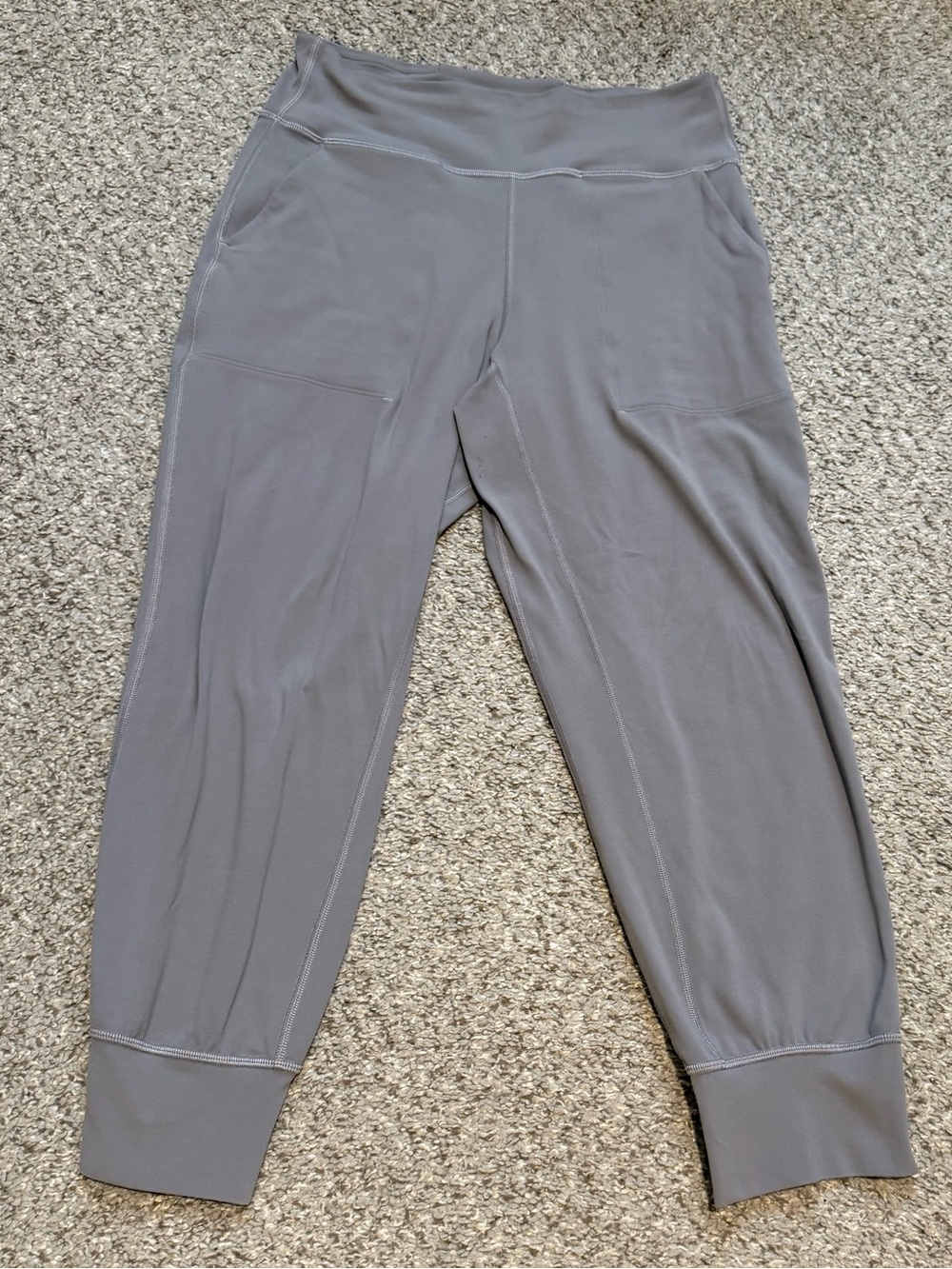 Lululemon Align Gray Crop Jogger Pants Size 6